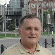 Юрий Зелинский