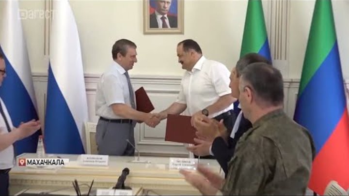 Сергей Меликов и Председатель ДОСААФ подписали соглашение о сотрудни ...