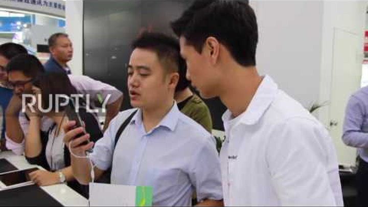 China: World's first VR smartphone showcased at the China Hi-Tec ...