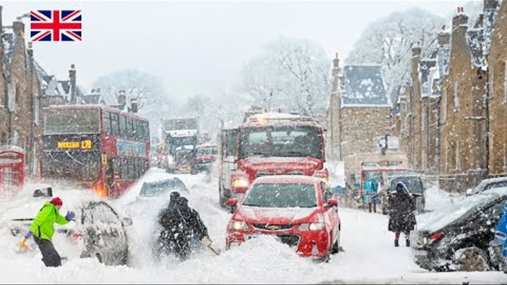 The United Kingdom is covered in snow. They launch a yellow alert. t ...