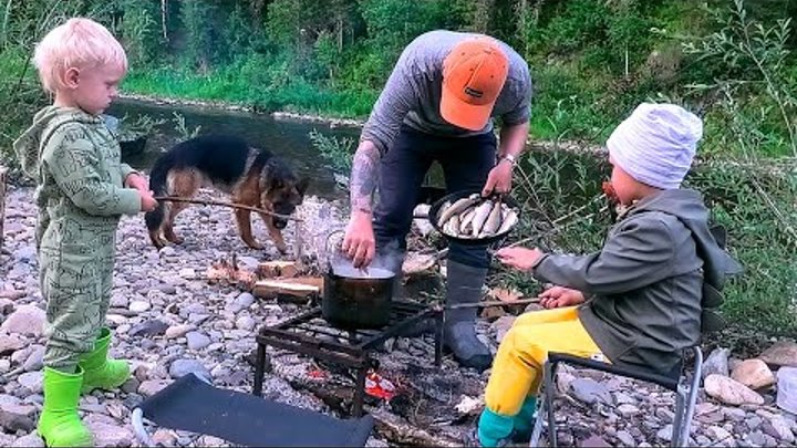 Рыбалка с Ночевкой на Новой реке с Семьей и Детьми. Быт и Еда на Огн ...