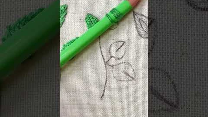 Trick for  very easy leaf embroidery