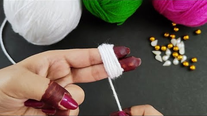 3 Super Easy Woolen Flower Making Trick using Finger - Embroidery Wo ...