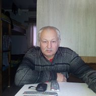 Александр Васильев