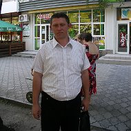 Олег Маноли