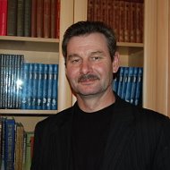 Юрий Голованов