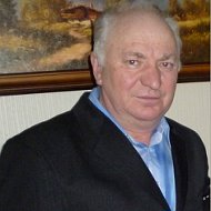 Владимир Петров