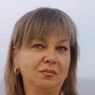 Оля Никольская