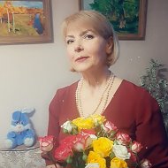 Людмила Лавренова
