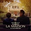 Dans La Maison (Theme)