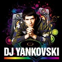 DJ Yankovski - По ночным небесам,бродит Бархатный кот,улыбается нам,всё куда-то зовёт.И горят две звезды,в глубине его глаз, как две капли воды так похожих на нас... Ландыши пахнут весной,побежали с тобой,за волнующим бархатом