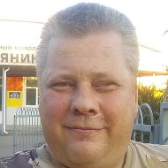 Юрий Колесников