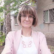 Лена Амарова