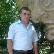 Akrom Davlatov