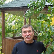 Владимир Васев