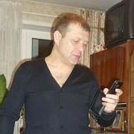 Олег Петачков