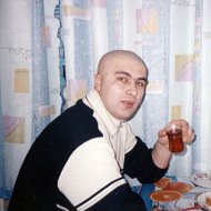 Вюгар Самедзаде