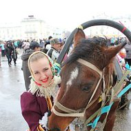 Арина Лапшанова