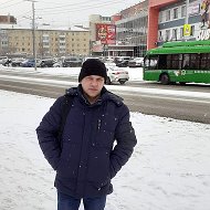 Юрий Кныр