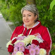 Елена Гущина