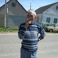 Анатолий Чухольский