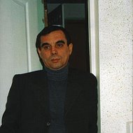 Виктор Карлов