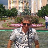 Олег Ростов
