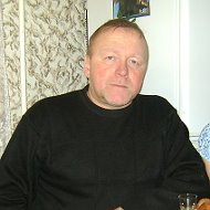 Юрий. Ларионов.