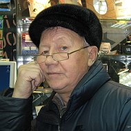 Валентин Плотников