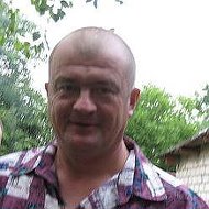 Анатолий Левкович