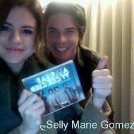 ºღselly Marie