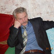 Александр Сухов