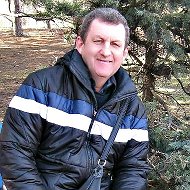 Владимир Угаринко