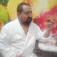 Константин Ломаев