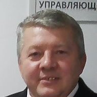 Владимир Коновалов