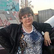 Оленька Боярова