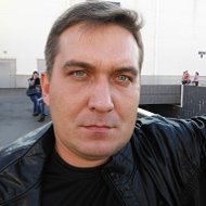 Александр Шустов