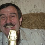 Михаил Напреенков