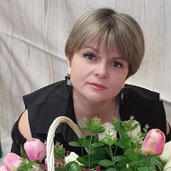 Юлия Петрова