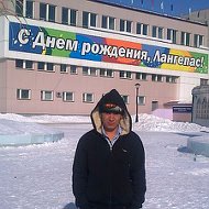 Хуршед Газиев