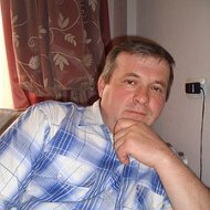 Юрий Иванов