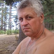 Аркадий Новиков