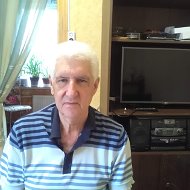 Лев Стояновер