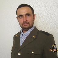 Амир Камаров