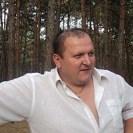 Яков Лавров