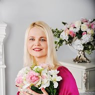 Елена Саломатова