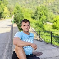 Андрей Новиков