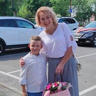 Елена Попова