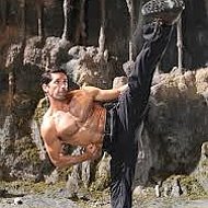 Scott Adkins