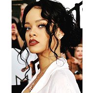 Rihanna )))